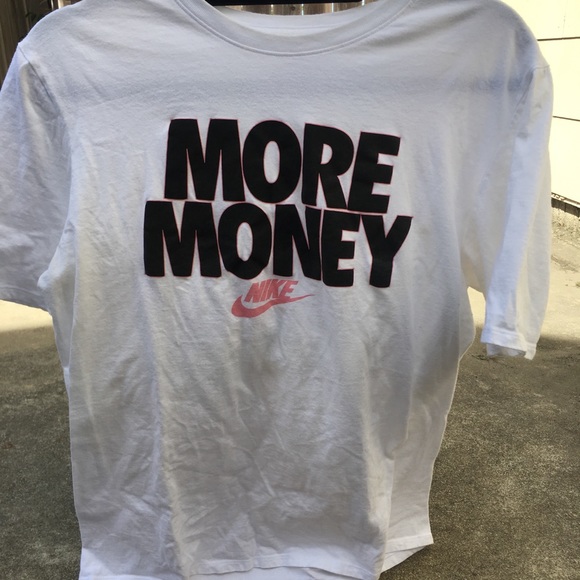 Nike Tops - 🙃3 for 30🙂 NWOU NIKE Graphic T-Shirt